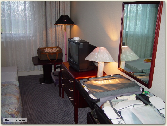 Bedroom, Yanggakdo Hotel, Pyongyang, DPRK